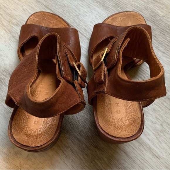 Chie Mihara Leather Block Heel Sandals, Size 36 - Picture 2 of 10